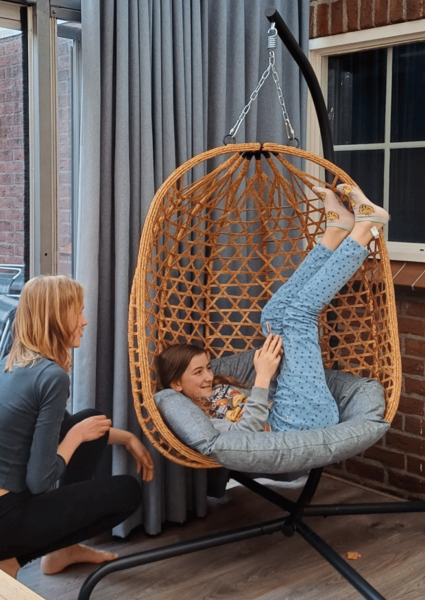 brusclub chillen tiener brussen schillenin de brusTALK